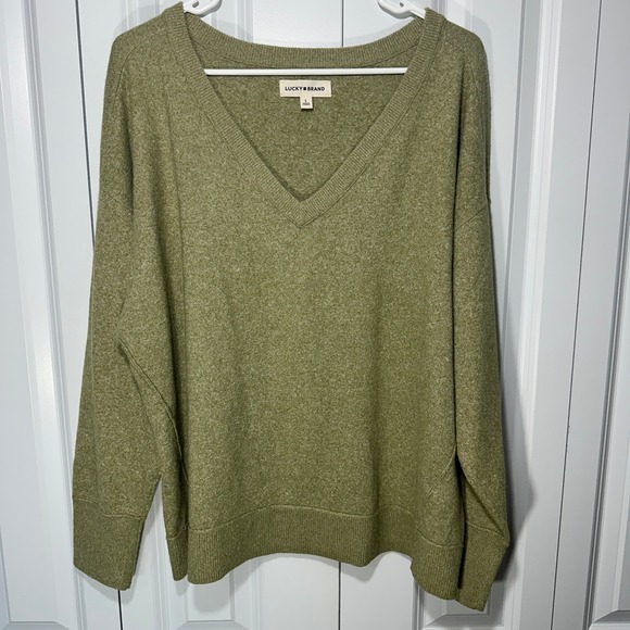 Lucky Brand Sweaters - Lucky Brand V-Neck Sweater Women Size L Olive Green‎ Heathered Knit Super Soft